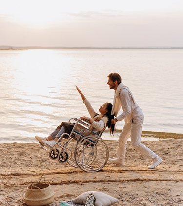 tourisme handicap fauteuil couple